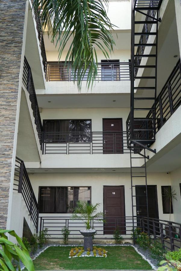 Garden Vista Hotel Davao Zewnętrze zdjęcie